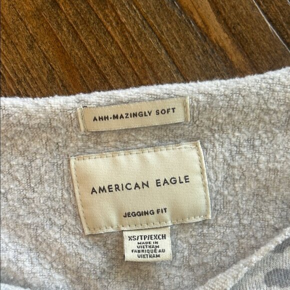 American Eagle Outfitters Gray Leopard  Sweatshirt - Picture 2 of 2